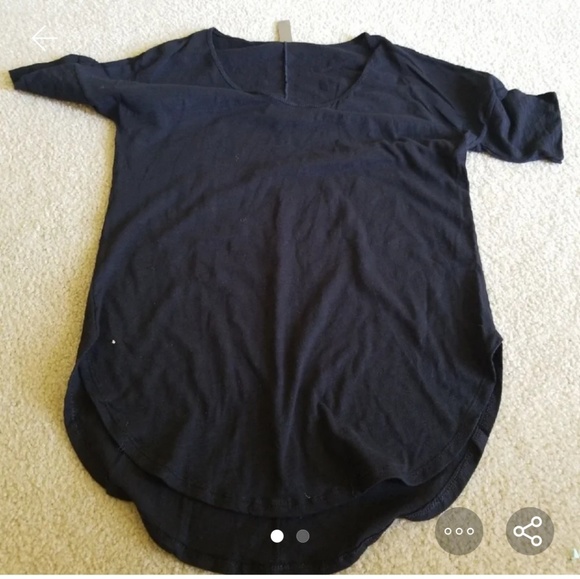 Tops - Picture 1 of 2